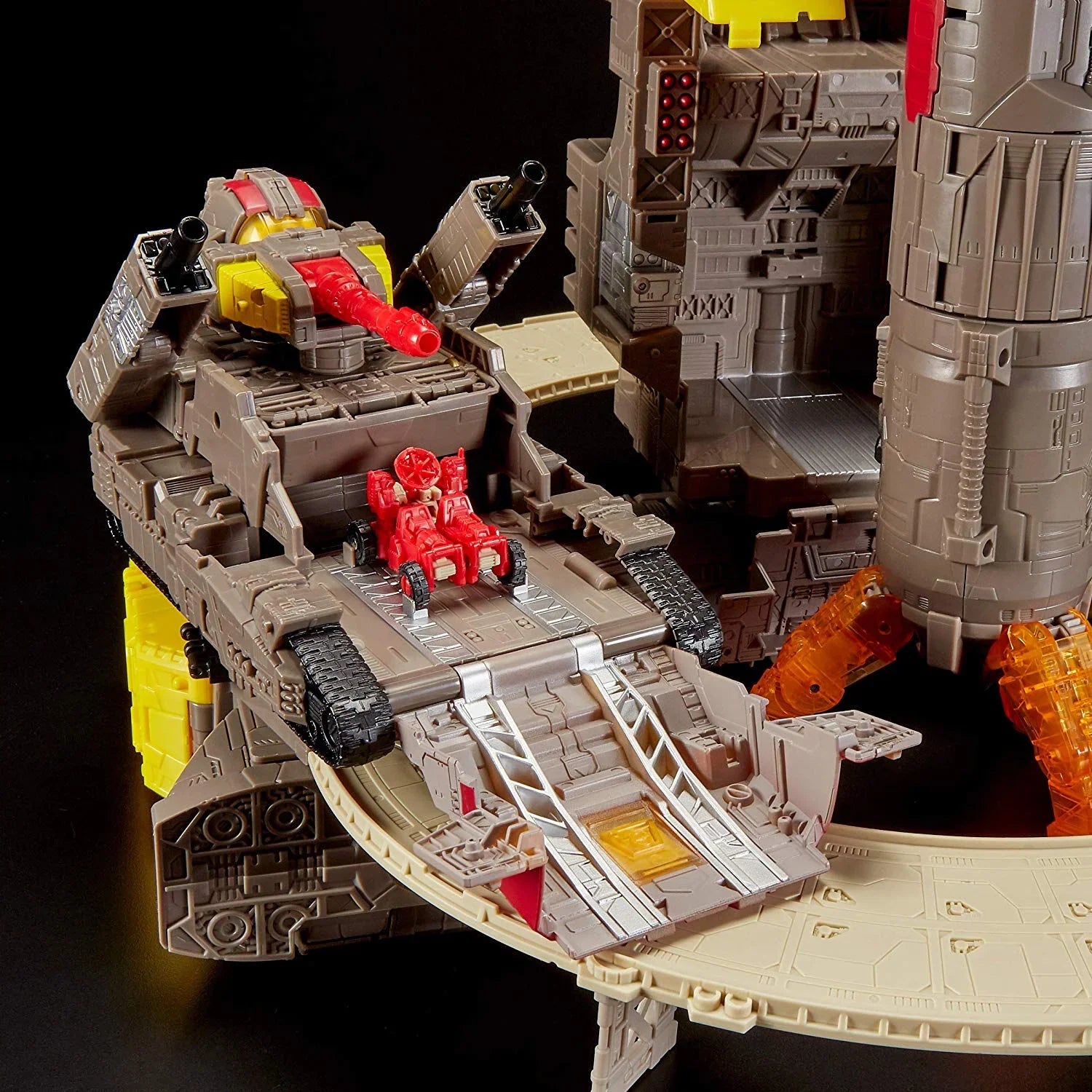 28696 Transformers Generations War for Cybertron Siege Titan Class - Omega Supreme - Hasbro - Titan Pop Culture