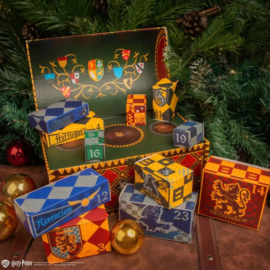 CINCR2111 Harry Potter - 2025 Quidditch Deluxe Advent Calendar - CineReplicas - Titan Pop Culture