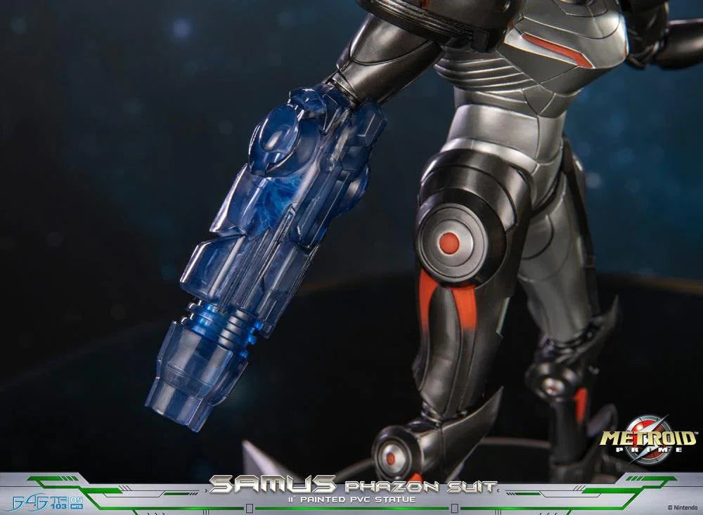 Estatua de PVC de Samus con traje Phazon de Metroid Prime