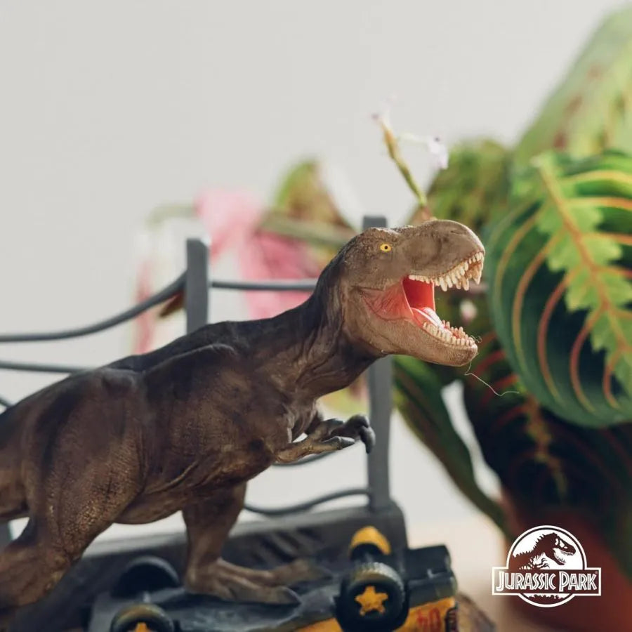 GRUCP3D16 Jurassic Park - T-Rex 3D Perpetual Calendar - Grupoerik - Titan Pop Culture