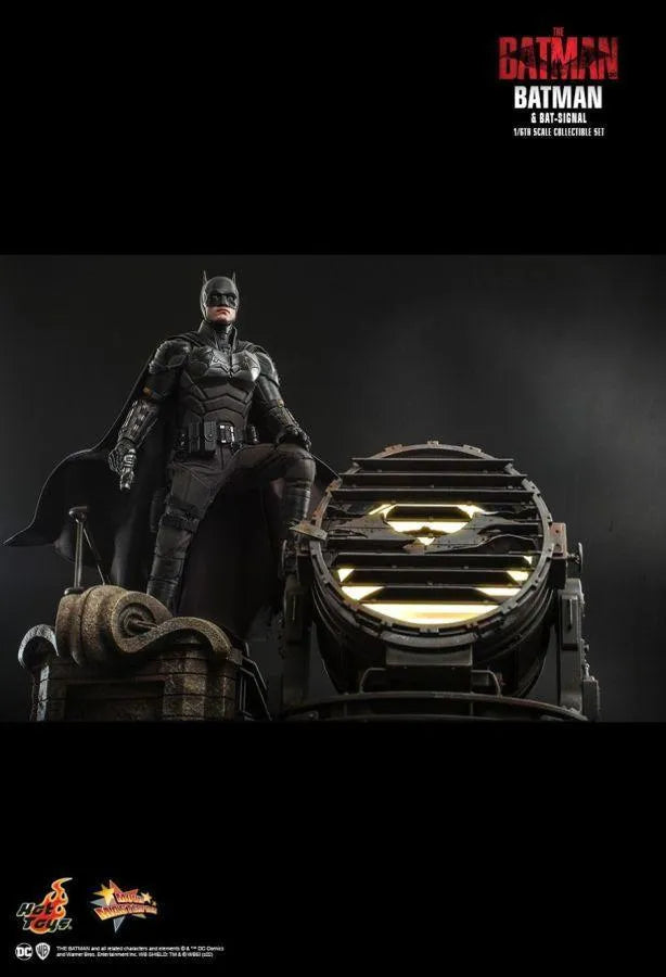 HOTMMS641 The Batman - Batman and Bat-Signal 1:6 Scale Action Figure Set - Hot Toys - Titan Pop Culture