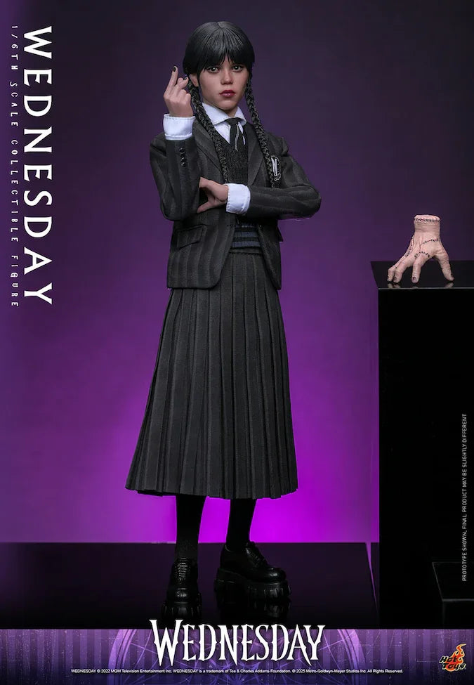 Miércoles - Figura de acción coleccionable a escala 1:6 de Wednesday Addams