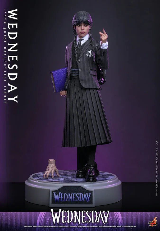 Miércoles - Figura de acción coleccionable a escala 1:6 de Wednesday Addams