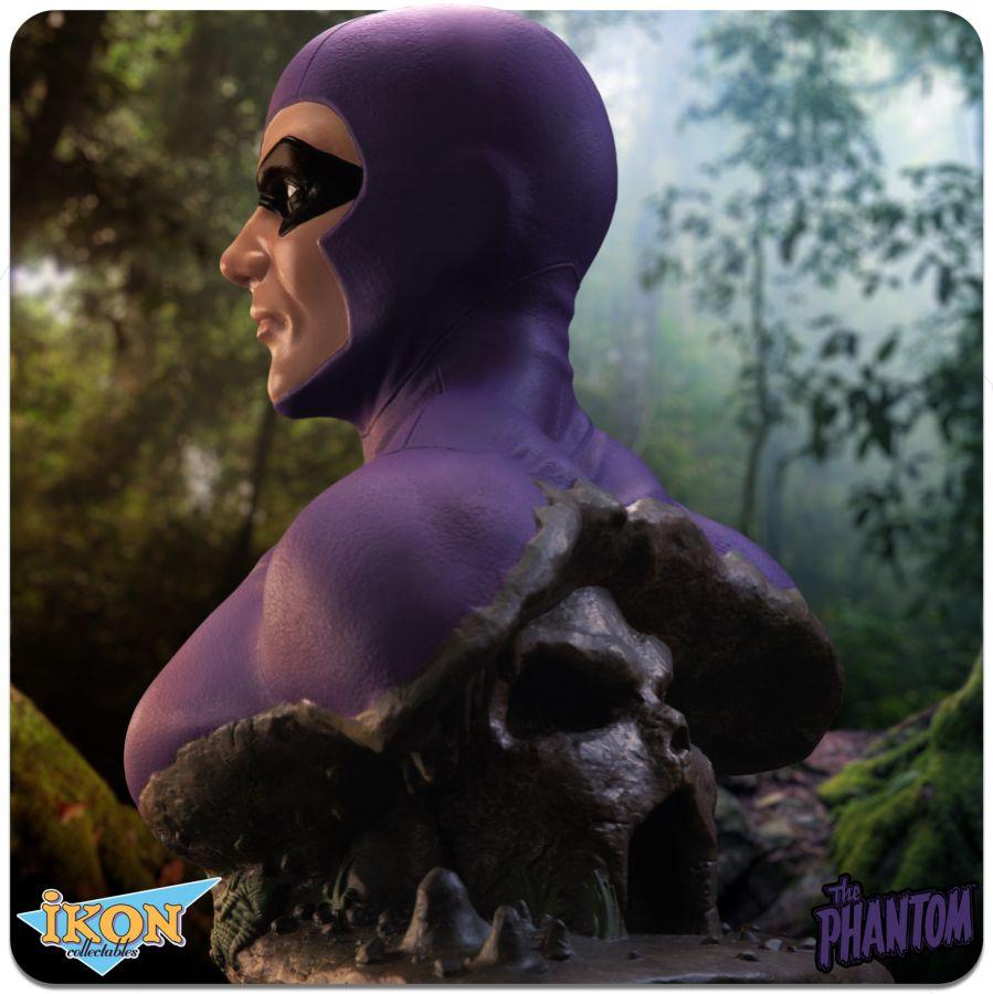 IKO1925 The Phantom - The Ghost Who Walks Bust - Ikon Collectables - Titan Pop Culture