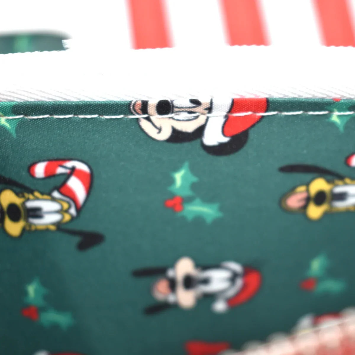 Disney - Monedero con cremallera y corona navideña de Mickey, exclusivo de EE. UU. [RS]