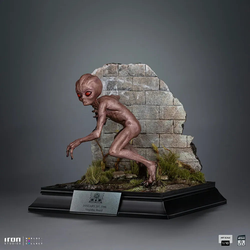 IRO59358 I Want To Believe - Et Varginha 1:10 Scale Statue - Iron Studios - Titan Pop Culture