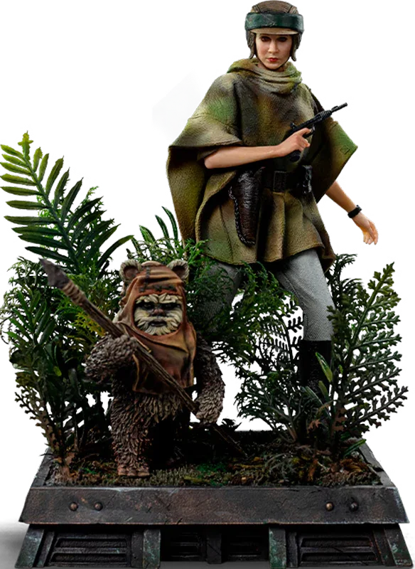 Star Wars - Leia and Wicket 1:10 Scale Statue