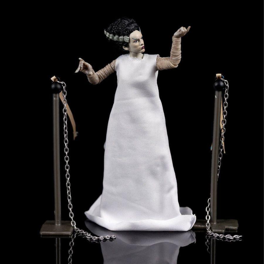 JAD31960 Universal Monsters - Frankenstein Bride 6" Action Figure - Hot Toys - Titan Pop Culture
