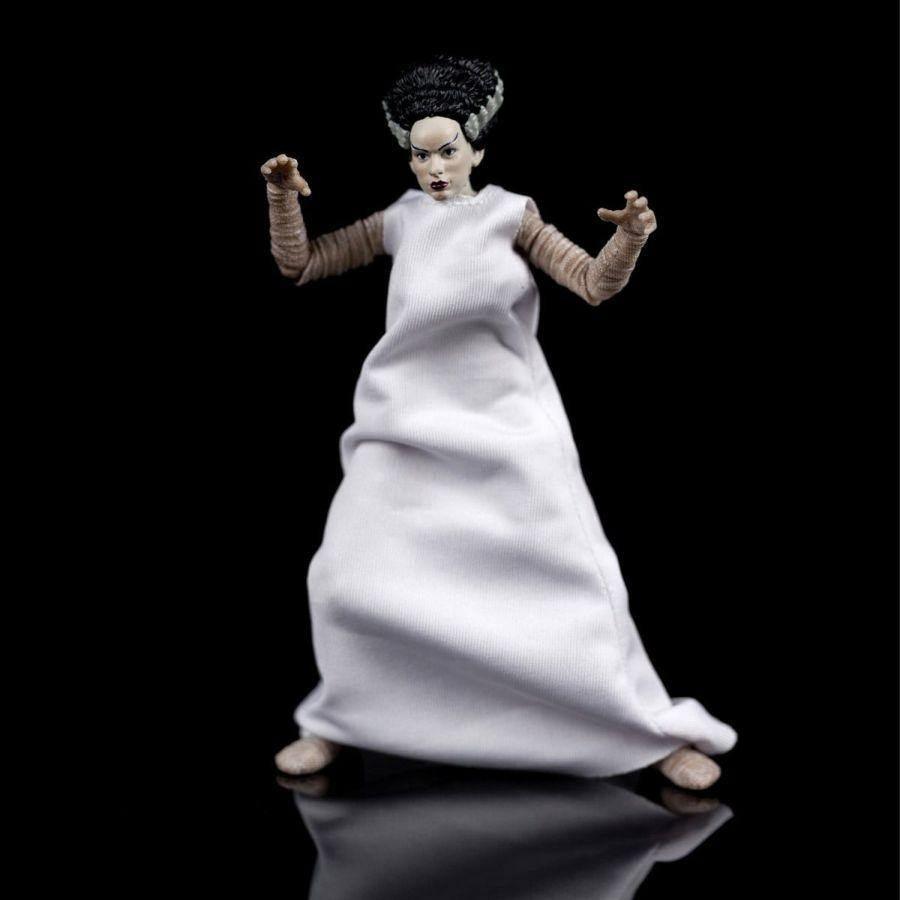 JAD31960 Universal Monsters - Frankenstein Bride 6" Action Figure - Hot Toys - Titan Pop Culture