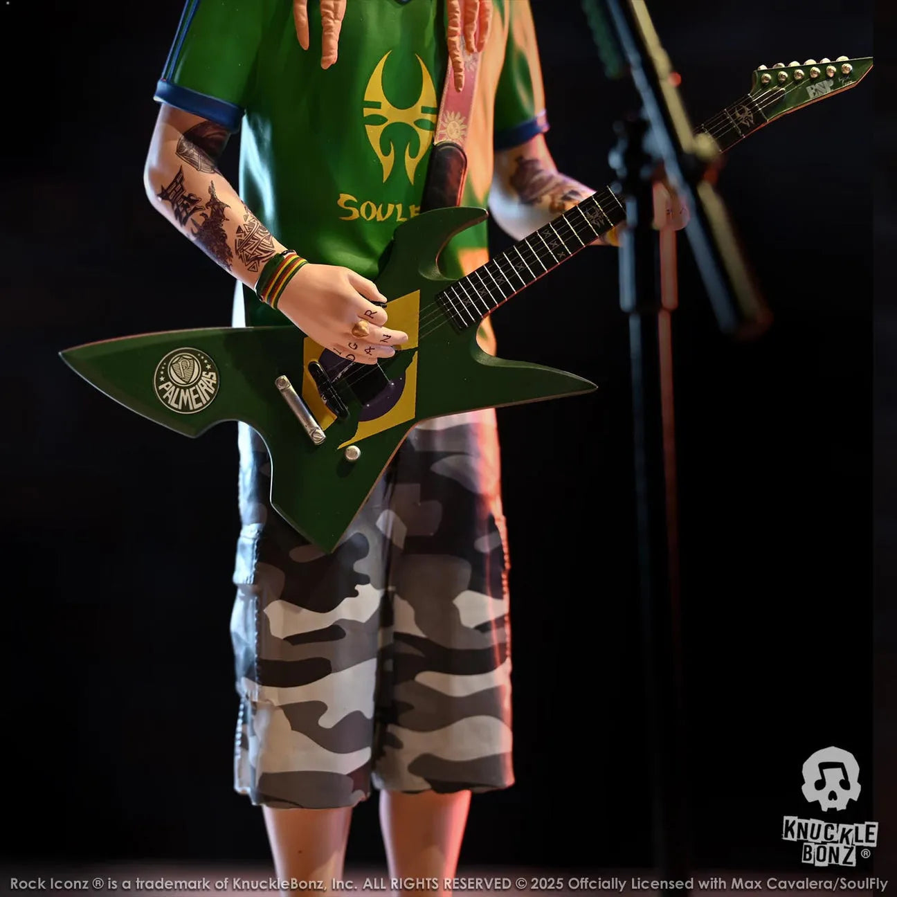 KNUMCAV100 Soulfly - Max Cavalera Rock Iconz Statue - KnuckleBonz - Titan Pop Culture