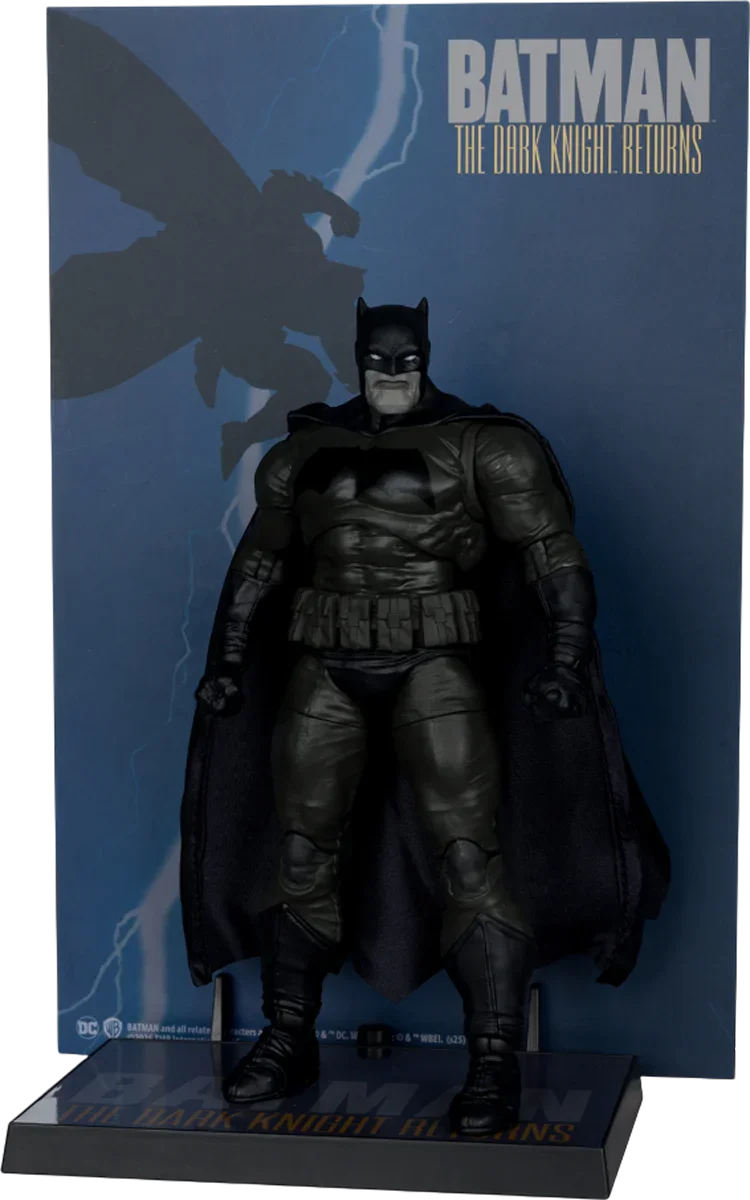 MCF17343 DC Multiverse - Cover Recreations Batman (The Dark Knight Returns) Gold Label 7" Figure - McFarlane Toys - Titan Pop Culture