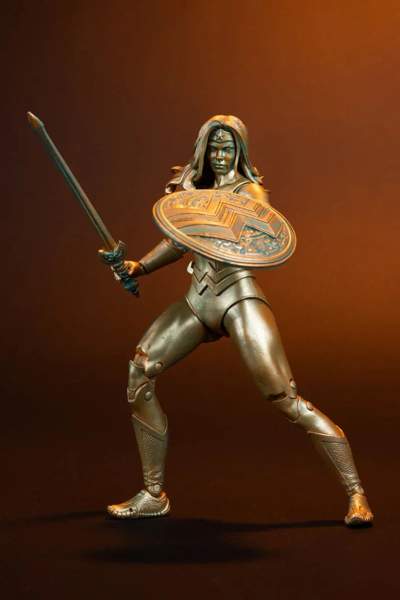 DC Multiverse - Wonder Woman (Classic) (Patina)(Gold Label) 7" Figure