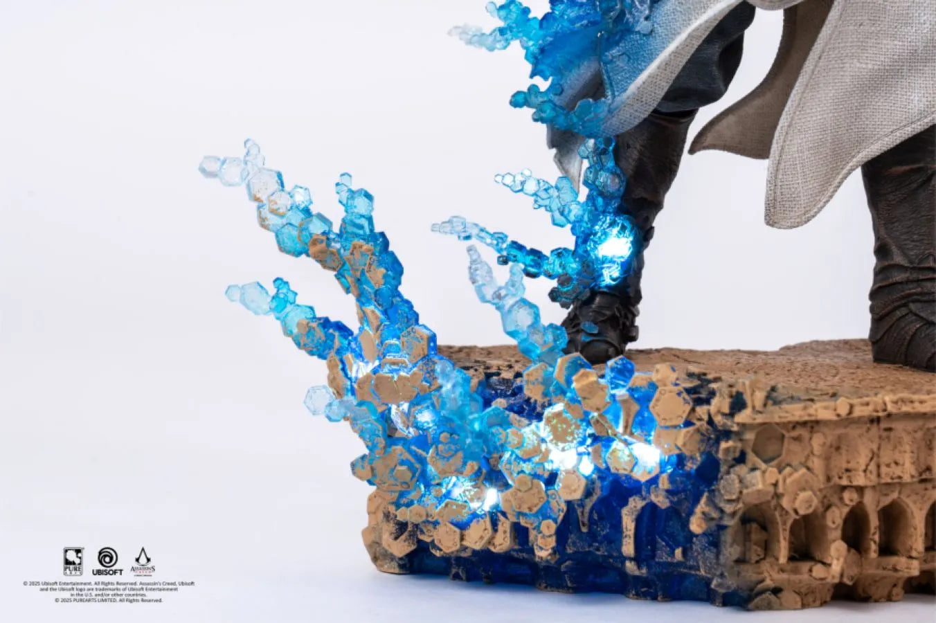 PURPA047AC Assassin's Creed : Animus - Altair 1:8 Scale Statue - Pure Arts - Titan Pop Culture