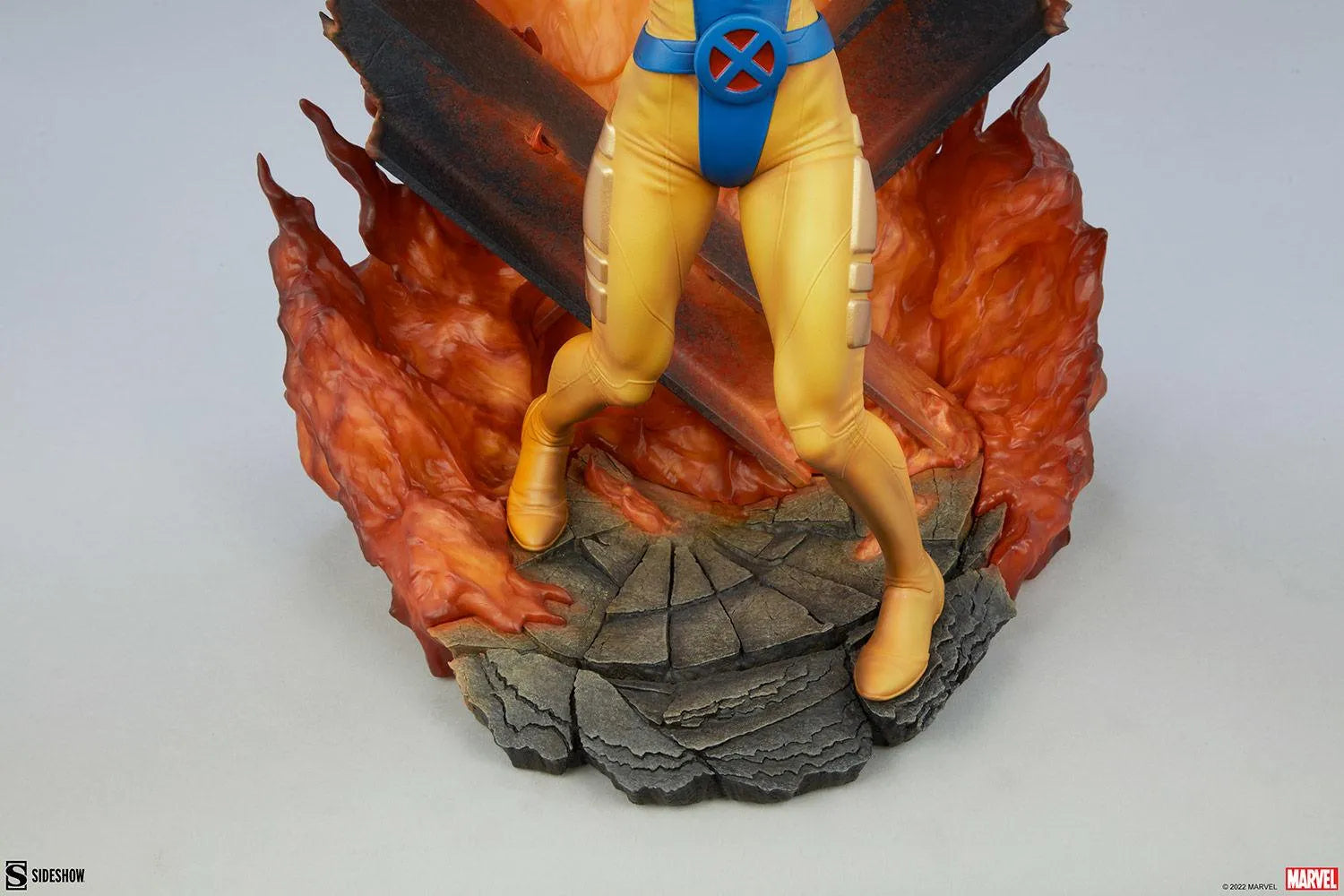 SID200572 Marvel Comics - Phoenix & Jean Grey Maquette - Sideshow Collectibles - Titan Pop Culture