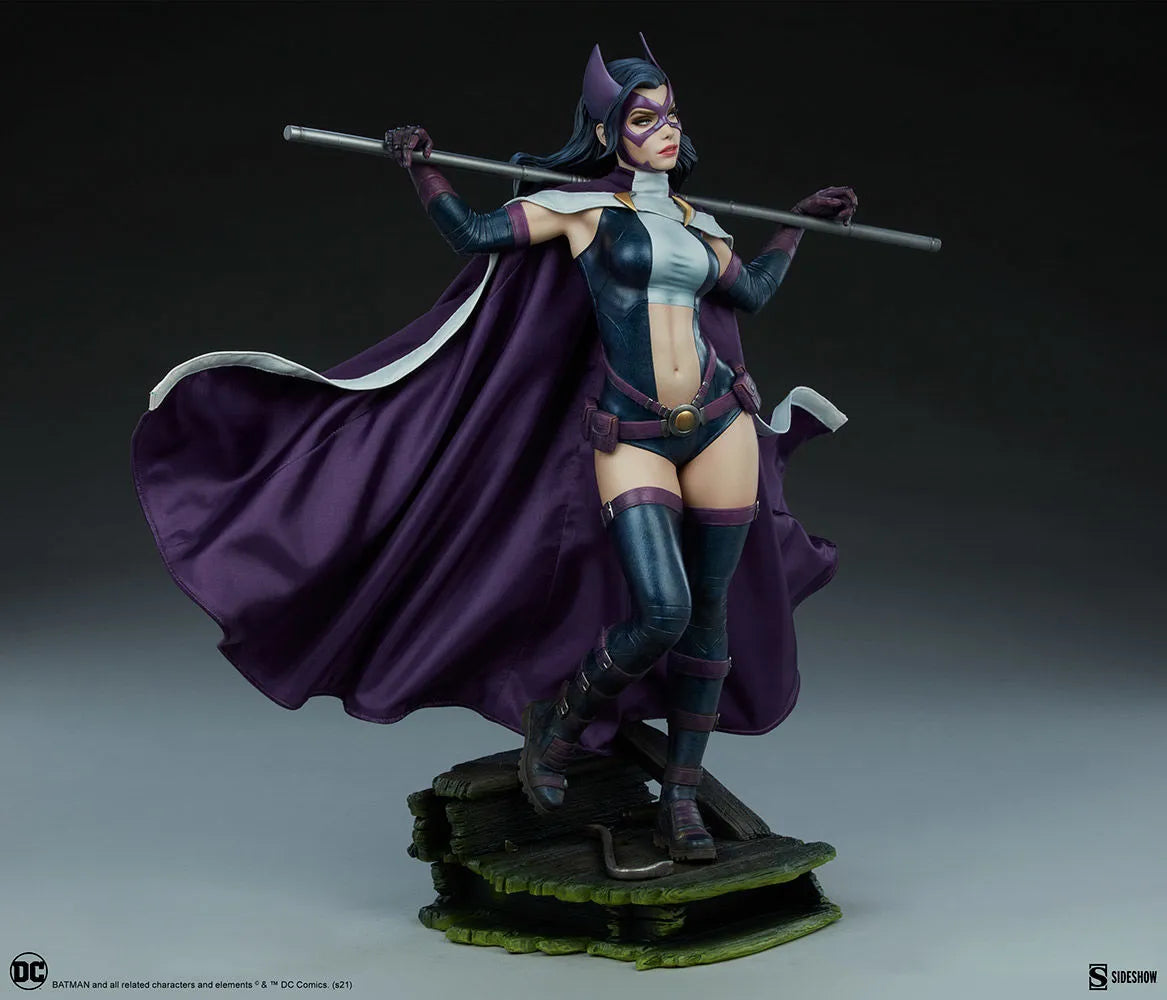 SID300780 DC Comics - Huntress Premium Format Statue - Sideshow Collectibles - Titan Pop Culture