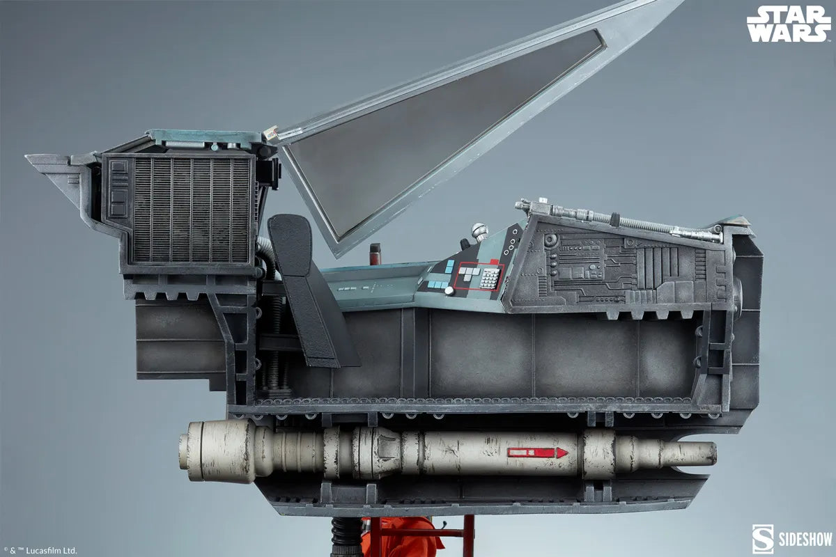 SID3008952 Star Wars - Luke & X-Wing: Red Five Standing By Premium Format Statue - Sideshow Collectibles - Titan Pop Culture