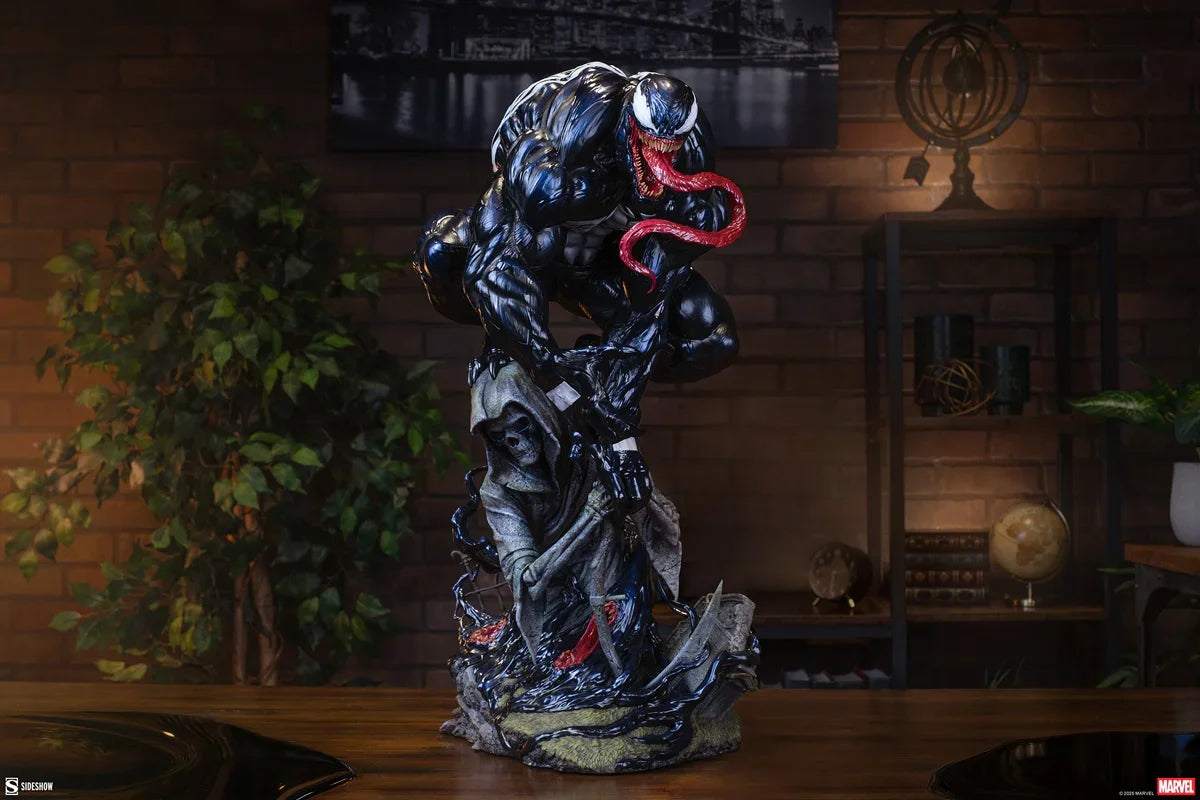 Marvel - Venom Premium Format Statue