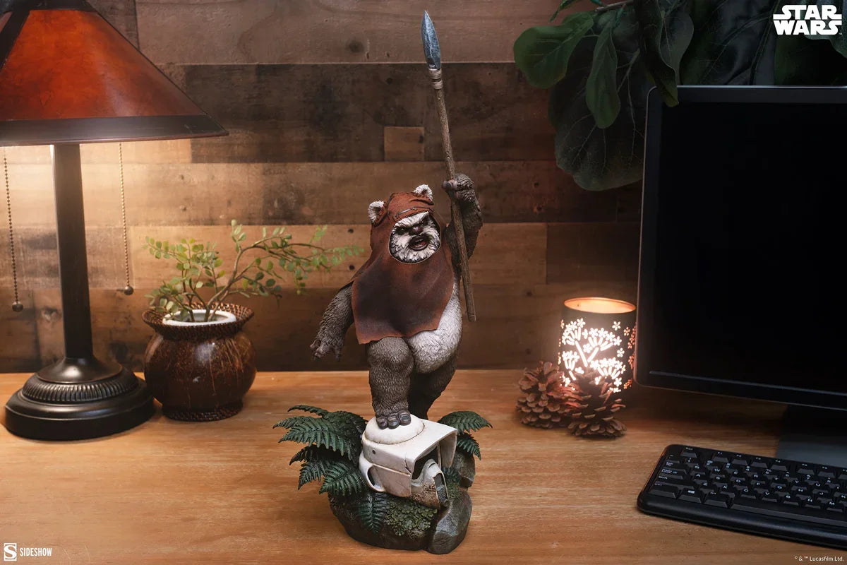 Star Wars - Wicket Premium Format Statue