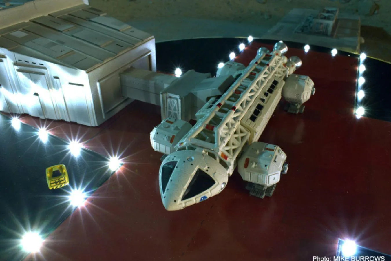 SIXALP-1 Space 1999 - Electronic Alpha Launch Pad with Eagle One - Sixteen 12 - Titan Pop Culture