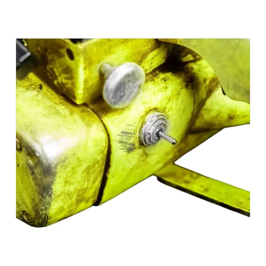 TTSTTRL145 Texas Chainsaw Massacre - Chainsaw Prop w/Sound - Trick or Treat Studios - Titan Pop Culture