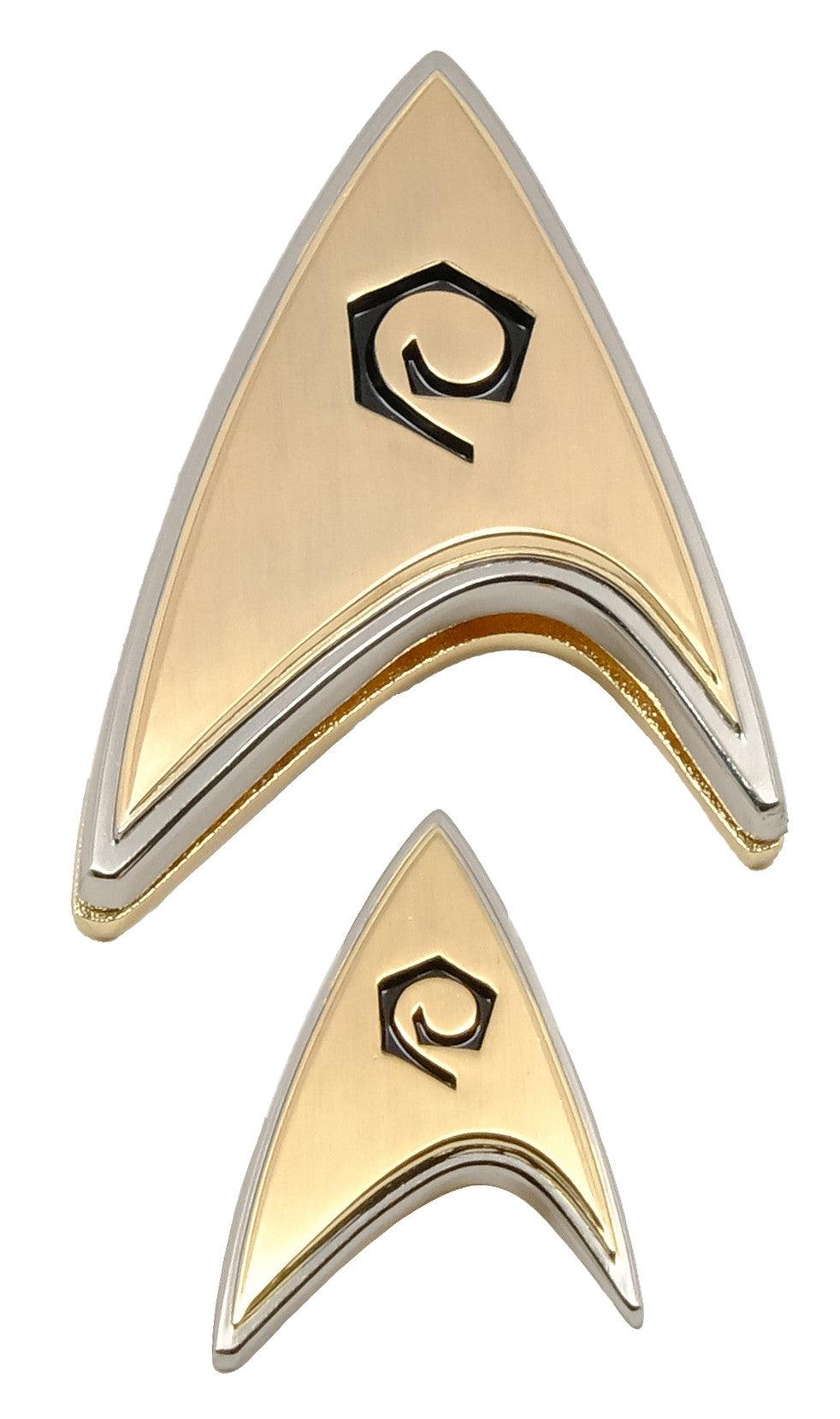 VR-95251 Star Trek Discovery Enterprise Badge and Pin Set Operations - Quantum Mechanix - Titan Pop Culture