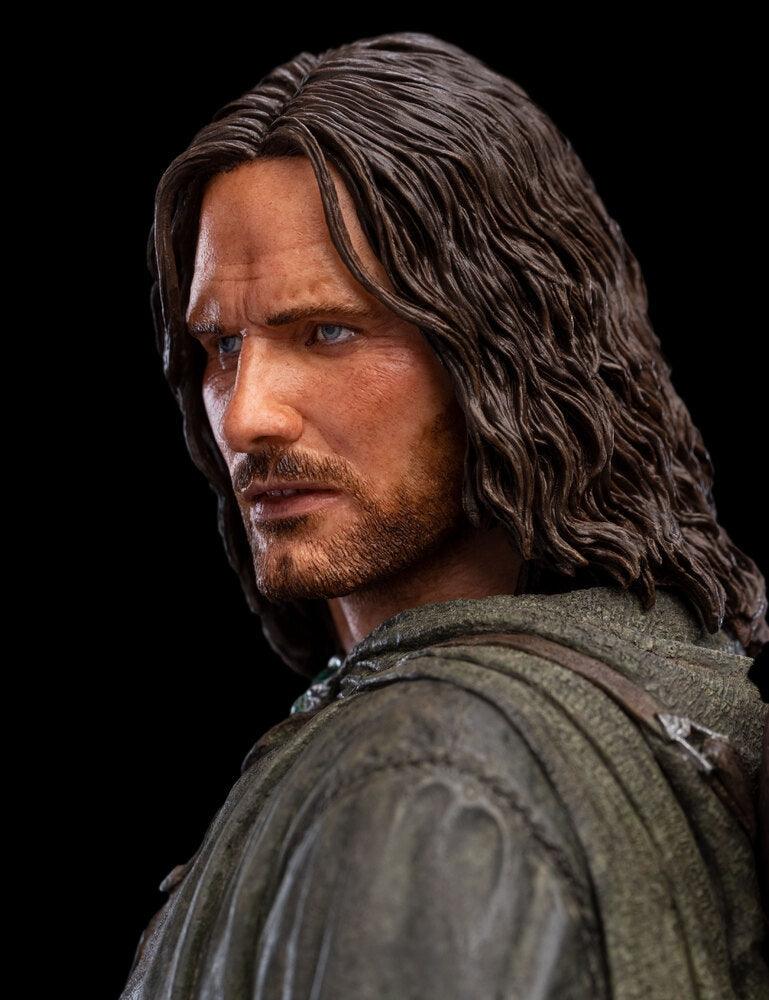 WET04014 The Lord of the Rings - Aragorn, Hunter of the Plains Classic Series 1:6 Scale Statue - Weta Workshop - Titan Pop Culture