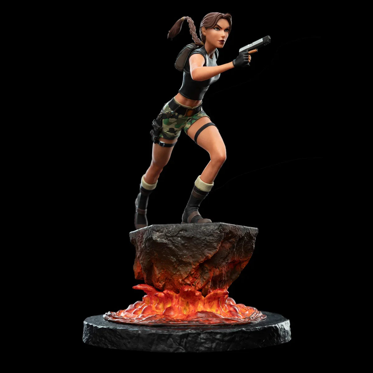 Tomb Raider - Figura en miniatura de Lara Croft: El Santuario de las Llamas