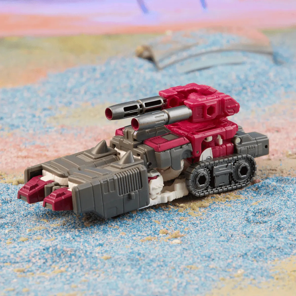 23173 Transformers Legacy: Deluxe Class - Skullgrin Action Figure - Hasbro - Titan Pop Culture