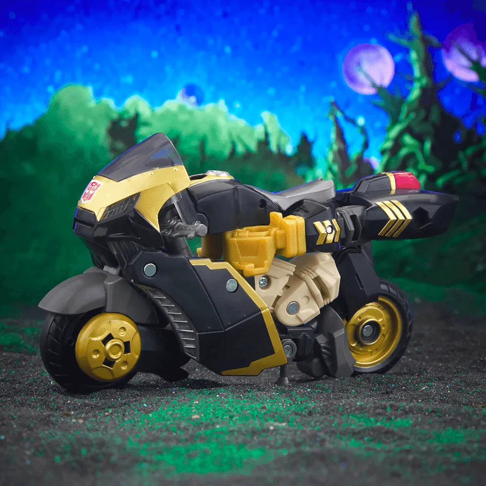 24125 Transformers Legacy Evolution: Deluxe Class - Animated Universe Prowl - Hasbro - Titan Pop Culture