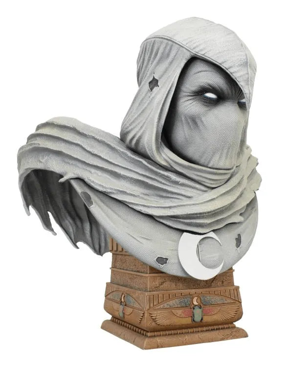 DSTFEB232188 Marvel Comics - Moon Knight Legends in 3D 1:2 Scale Bust - Diamond Select Toys - Titan Pop Culture