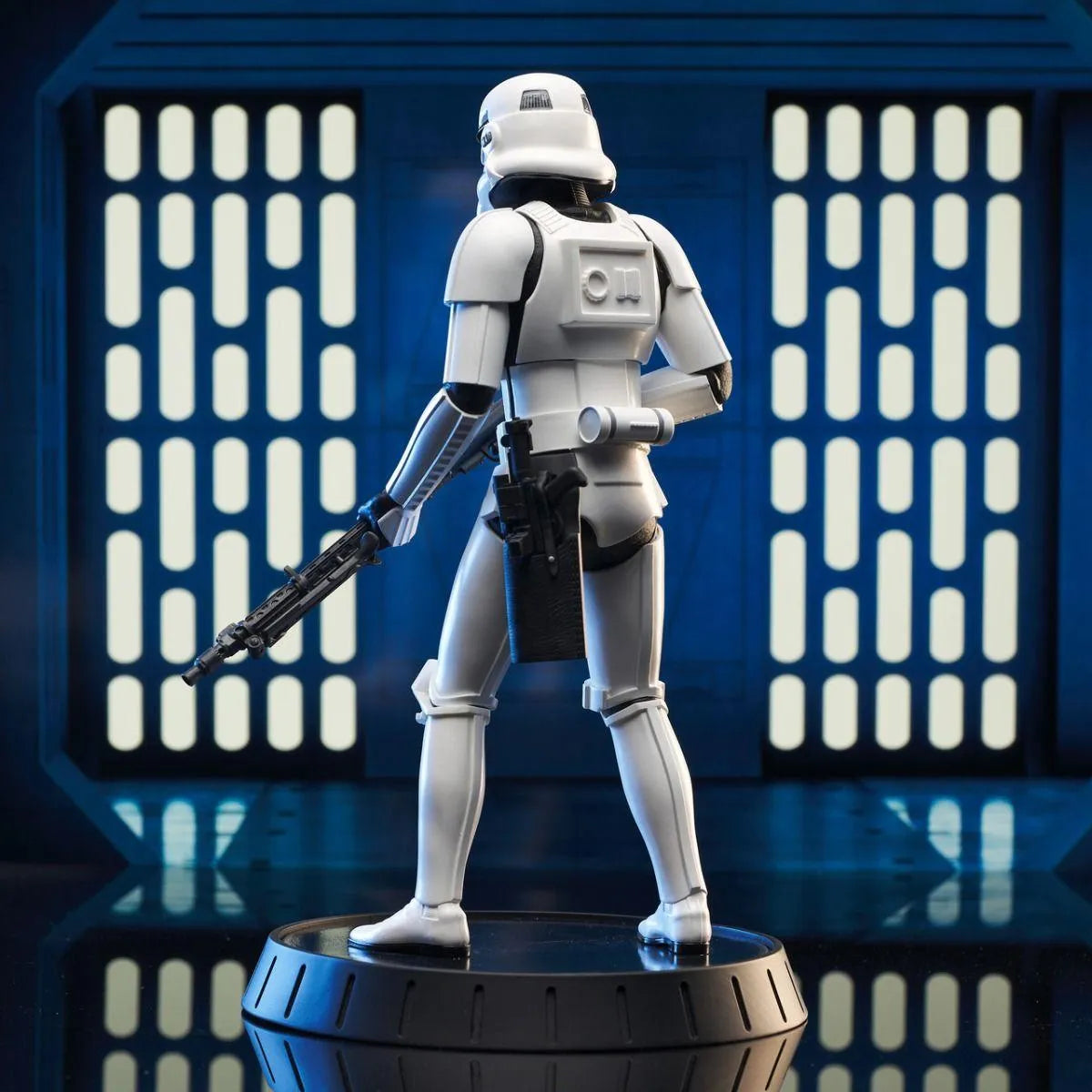 DSTJUN212277 Star Wars - Stormtrooper Milestones Statue - Diamond Select Toys - Titan Pop Culture