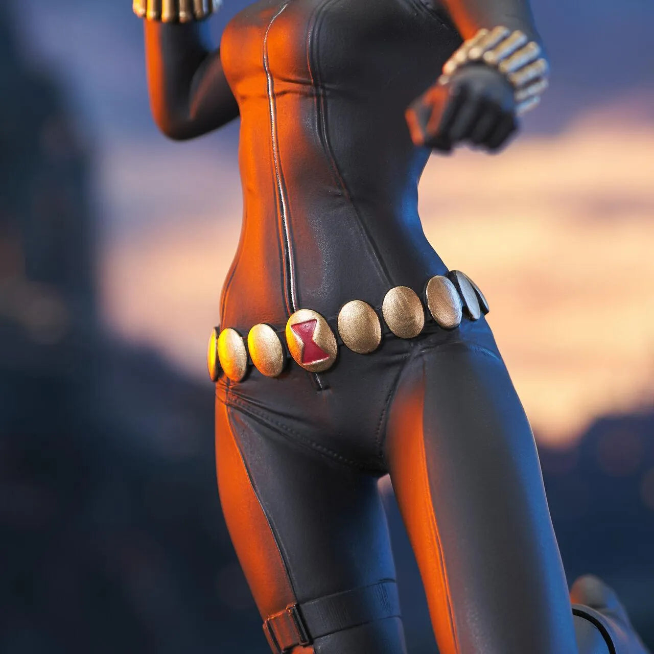 DSTMAR212009 Marvel Comics - Black Widow Premier Statue - Diamond Select Toys - Titan Pop Culture