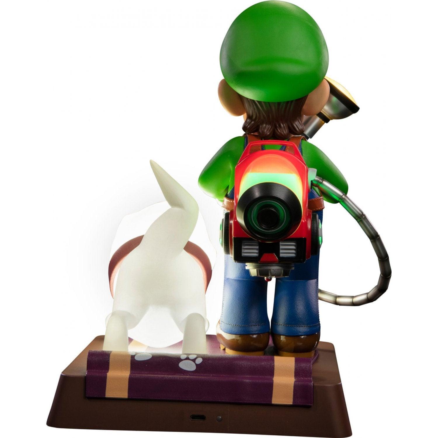 F4FLM03CO Luigi's Mansion 3 - Luigi 9" PVC Statue Collector's Edition - First 4 Figures - Titan Pop Culture