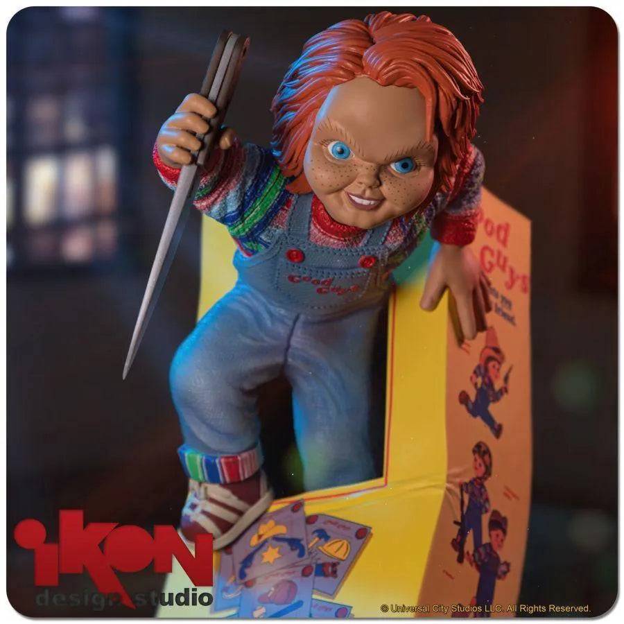 IKO1697 Child's Play - Chucky Breaking Free From Box PVC Statue - Ikon Design Studio - Titan Pop Culture