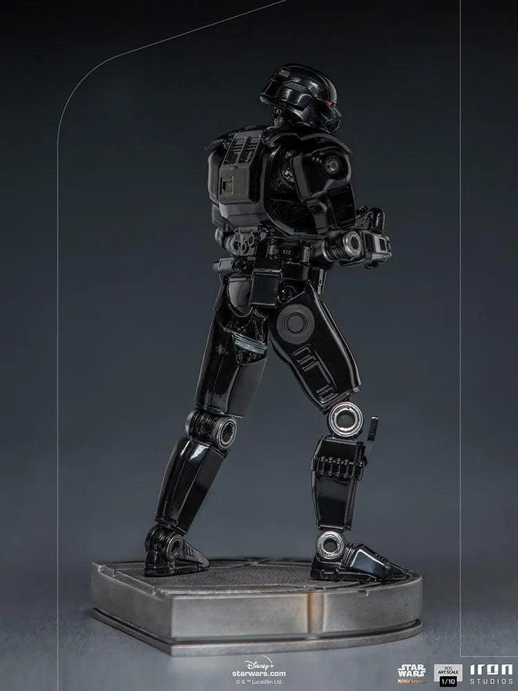 IRO28389 Star Wars: The Mandalorian - Dark Trooper 1:10 Scale Statue - Iron Studios - Titan Pop Culture
