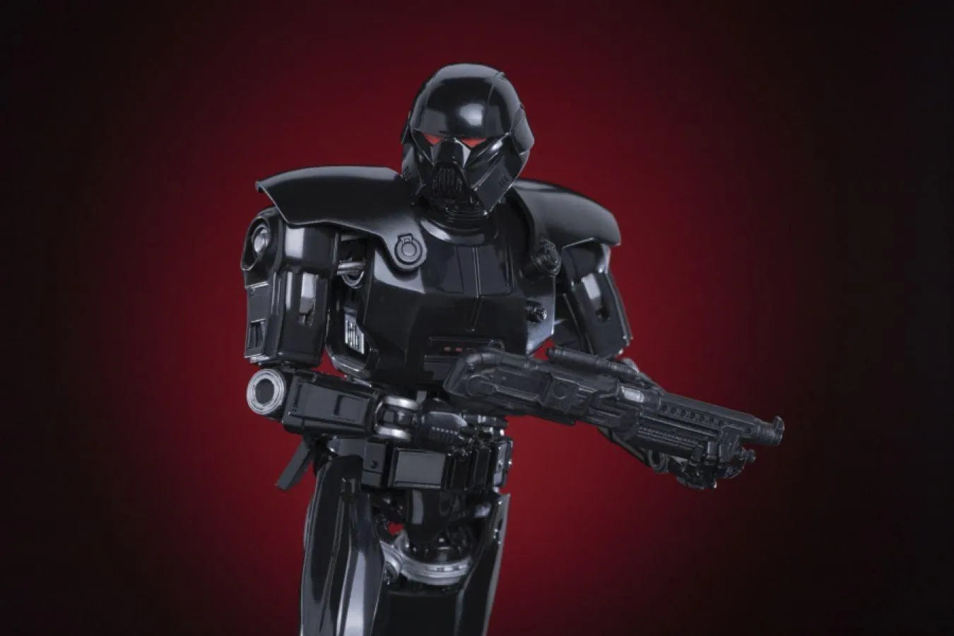 IRO28389 Star Wars: The Mandalorian - Dark Trooper 1:10 Scale Statue - Iron Studios - Titan Pop Culture