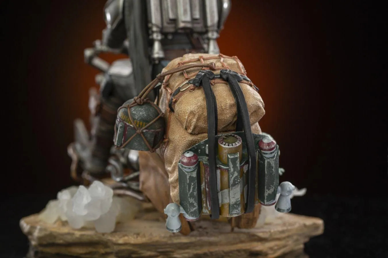 IRO28402 Star Wars: The Mandalorian - Mandalorian on Speederbike Deluxe 1:10 Scale Statue - Iron Studios - Titan Pop Culture