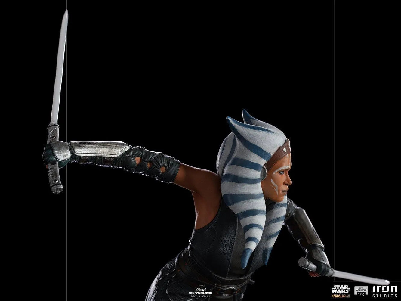 IRO28563 Star Wars - Ahsoka Tano 1:10 Scale Statue - Iron Studios - Titan Pop Culture