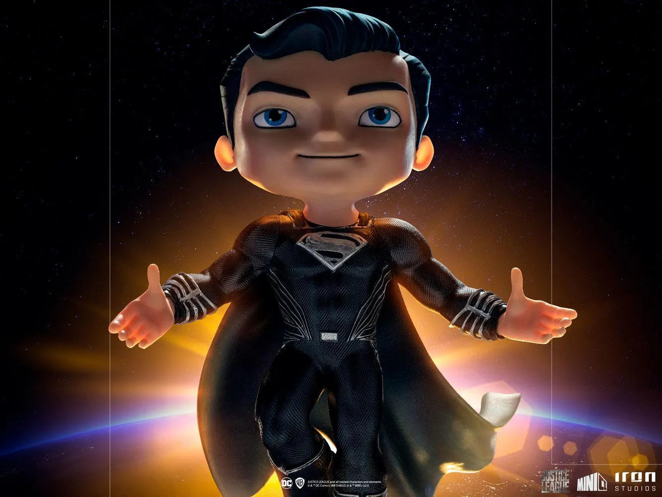 IRO28723 Zack Snyder's Justice League (2021) - Superman Black Suit Minico - Iron Studios - Titan Pop Culture