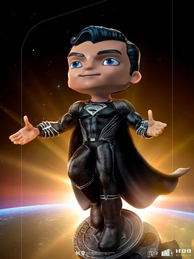 IRO28723 Zack Snyder's Justice League (2021) - Superman Black Suit Minico - Iron Studios - Titan Pop Culture