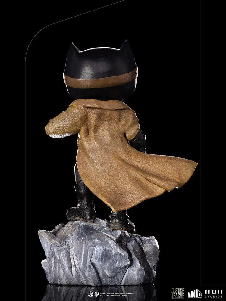 IRO28730 Zack Snyder's Justice League (2021) - Knight Batman Minico - Iron Studios - Titan Pop Culture