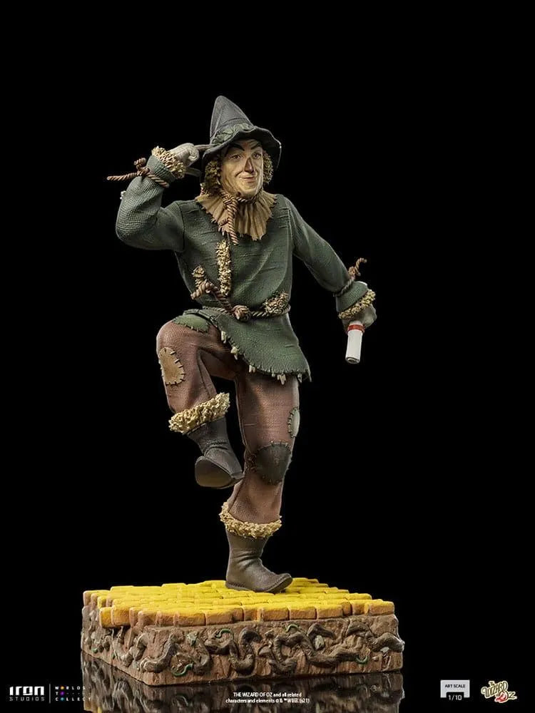 IRO51369 Wizard of Oz - Scarecrow 1:10 Scale Statue - Iron Studios - Titan Pop Culture