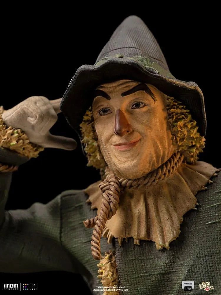 IRO51369 Wizard of Oz - Scarecrow 1:10 Scale Statue - Iron Studios - Titan Pop Culture