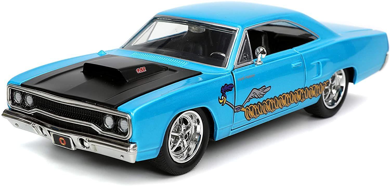 JAD32038 Looney Tunes - Plymouth Road Runner 1970 with Wile E Coyote 1:24 Scale Hollywood Ride - Jada Toys - Titan Pop Culture