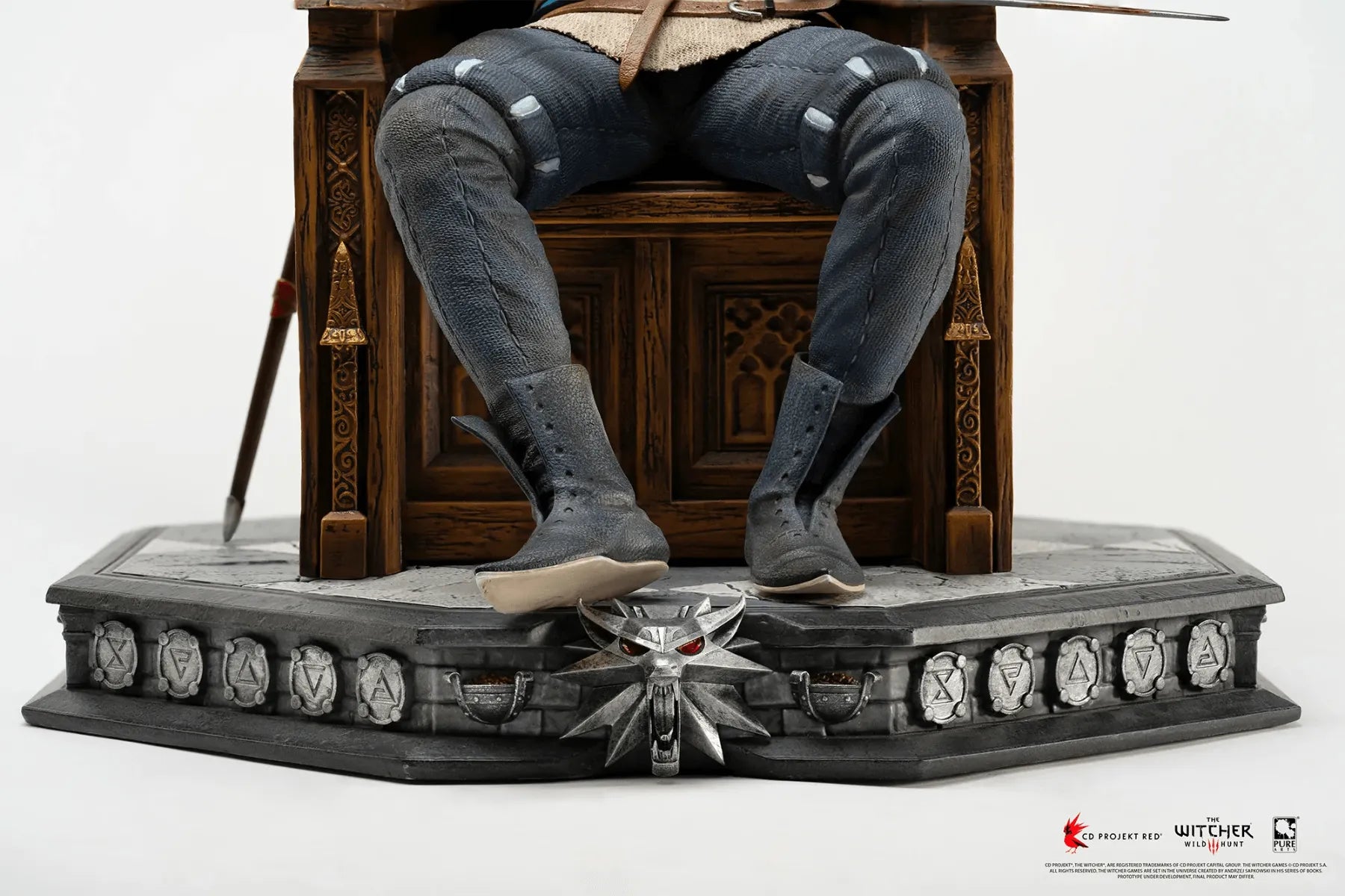 PURPA002TW The Witcher 3: Wild Hunt - Geralt 1:4 Scale Statue - Pure Arts - Titan Pop Culture