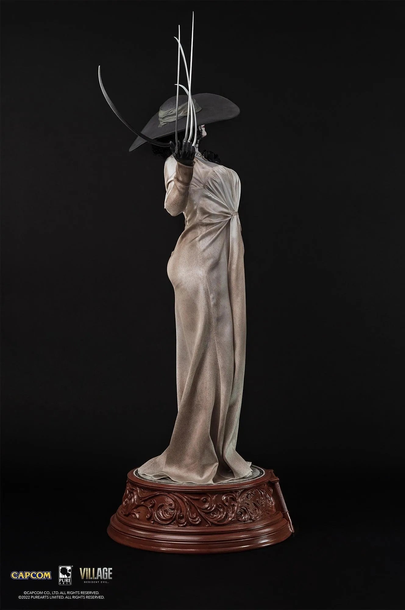 PURPA005RE Resident Evil - Lady Dimitrescu 1:4 Scale Statue - Pure Arts - Titan Pop Culture