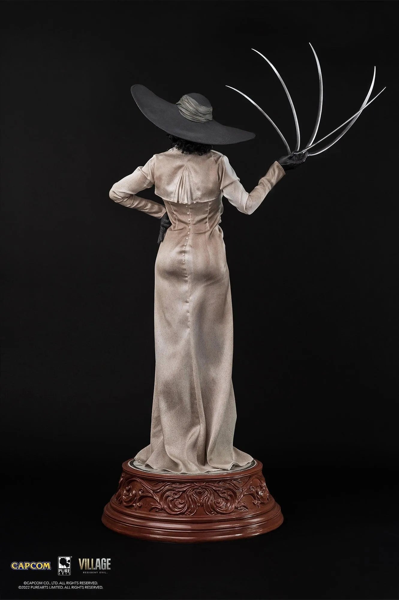 PURPA005RE Resident Evil - Lady Dimitrescu 1:4 Scale Statue - Pure Arts - Titan Pop Culture