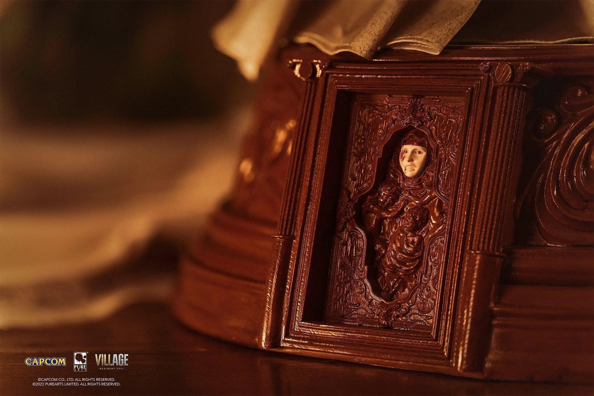 PURPA005RE Resident Evil - Lady Dimitrescu 1:4 Scale Statue - Pure Arts - Titan Pop Culture